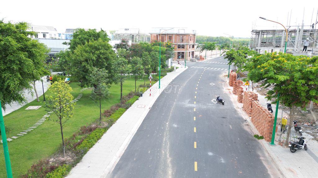 Chủ cần ra lk8 có thoát hiểm giá rẻ, SHR gần vành đai 4, vsip2