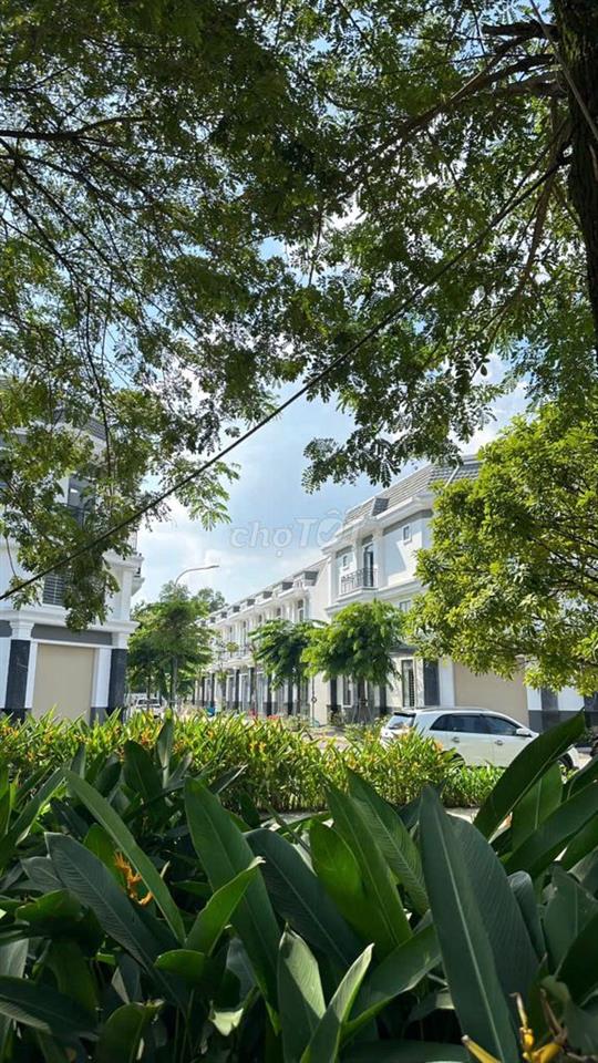 887tr sở hữu nhà đối diện công viên thông vành đai 4 gần ĐH Việt Đức