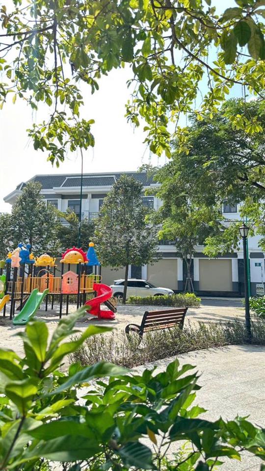 887tr sở hữu nhà đối diện công viên thông vành đai 4 gần ĐH Việt Đức