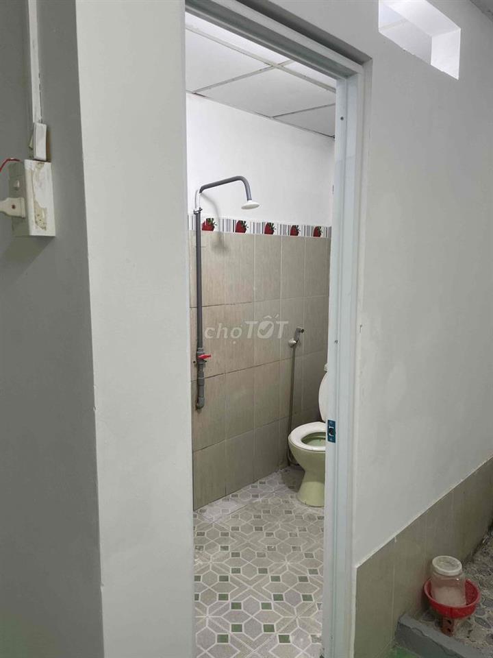Nhà bán hóc môn sát bên q12 (3.3x20) Giá 1tỷ450 TL