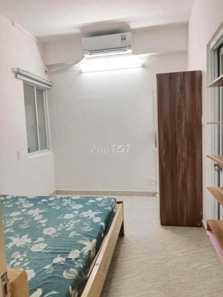 Cho thuê chung cư Phan Xích Long, phường Cầu Kiệu-Căn 2PN, NT  giá 9tr