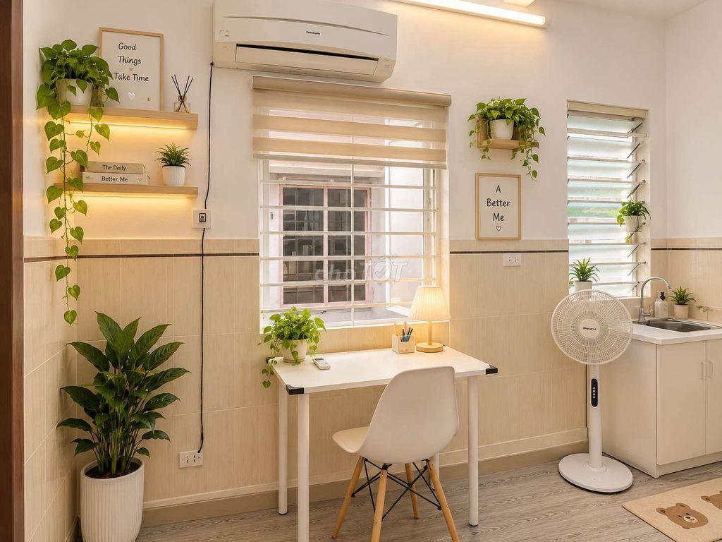 2 CỬA SỔ TRỜI CÓ MÁY LẠNH | WC RIÊNG | HẺM LỚN CAO ĐẠT
