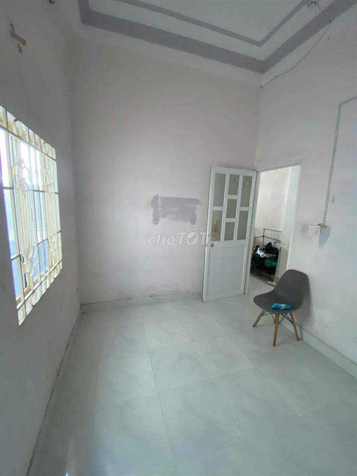 Cho thuê phòng trống 10m2, nhà nguyên căn (Không chung chủ)