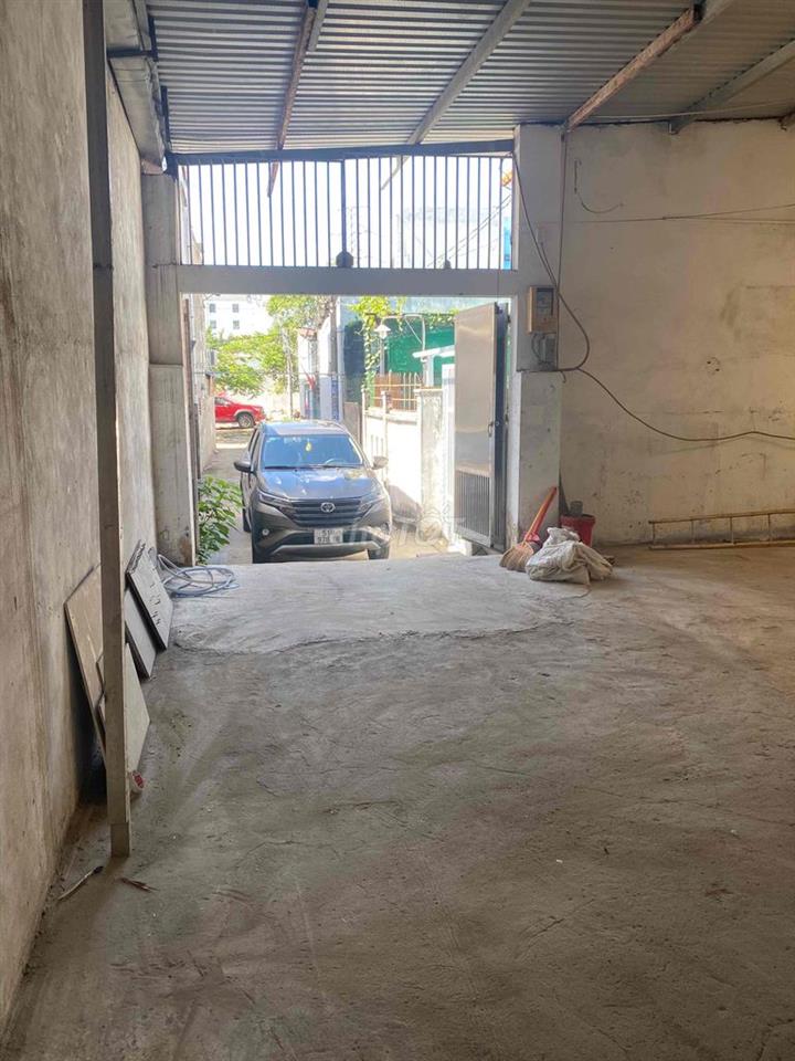 Cần bán nhà mặt tiền