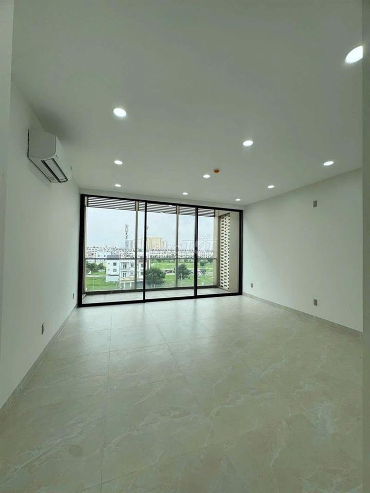 CẦN BÁN GẤP NHÀ PHỐ SOHO QUẬN 2 30 TỶ ĐÃ HOÀN THIỆN , ĐÃ CÓ SỔ.
