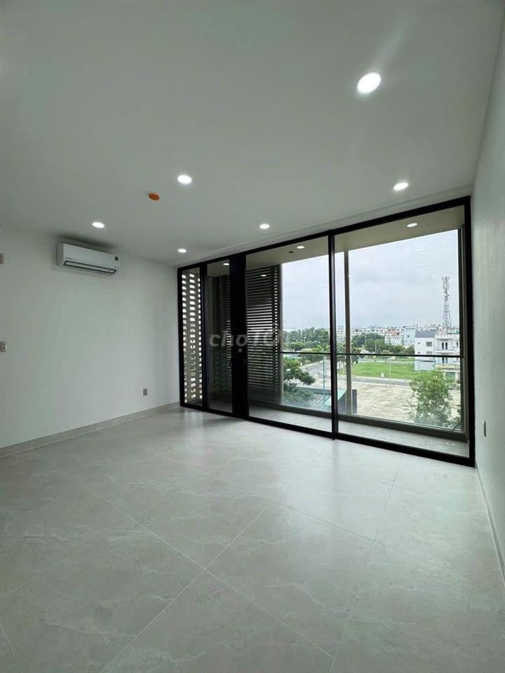 CẦN BÁN GẤP NHÀ PHỐ SOHO QUẬN 2 30 TỶ ĐÃ HOÀN THIỆN , ĐÃ CÓ SỔ.