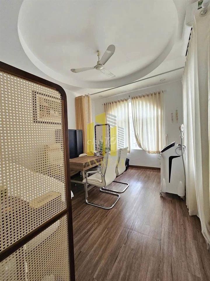 Cho Thuê Villa Thảo Điền Có Sân Rộng, Nhà Đẹp - Giá 55 Triệu