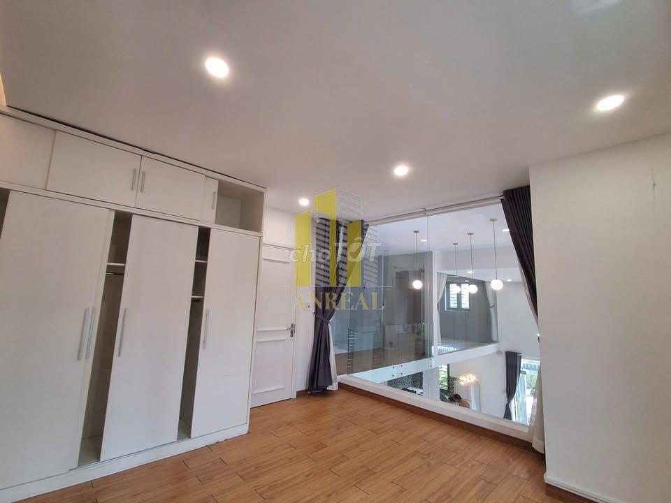 CHO THUÊ VILLA CĂN GÓC ĐƯỜNG TRẦN NÃO GIÁ 38 TRIỆU