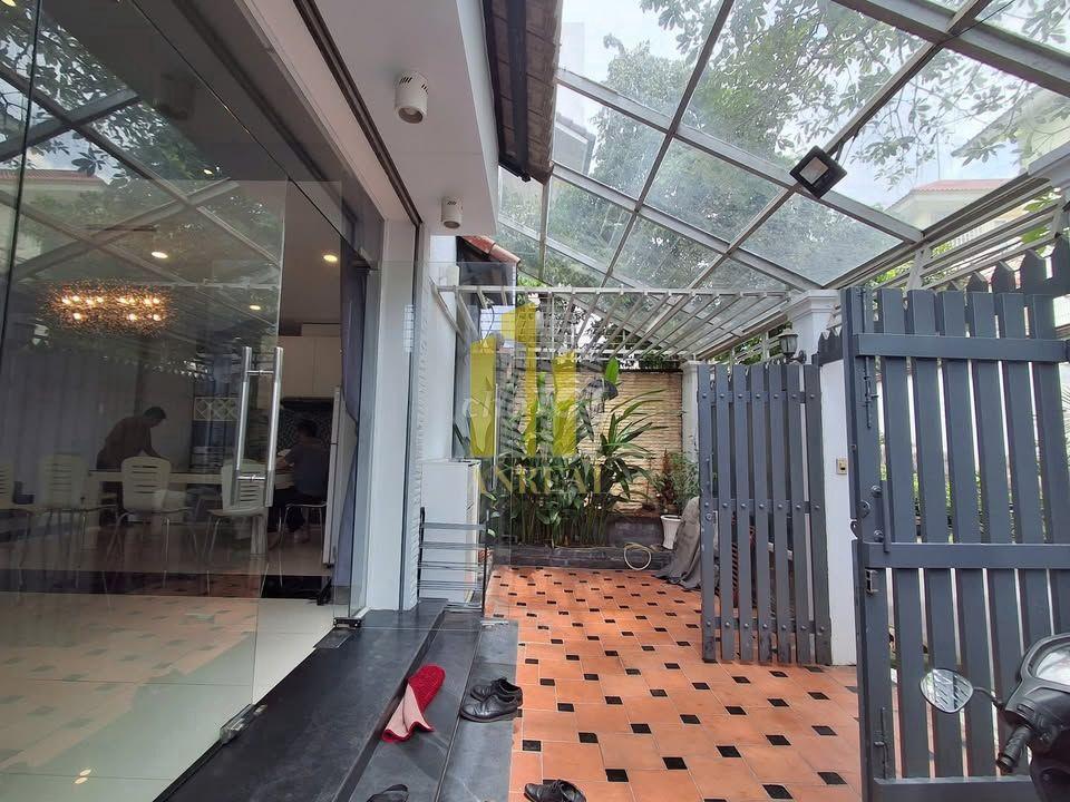 CHO THUÊ VILLA CĂN GÓC ĐƯỜNG TRẦN NÃO GIÁ 38 TRIỆU