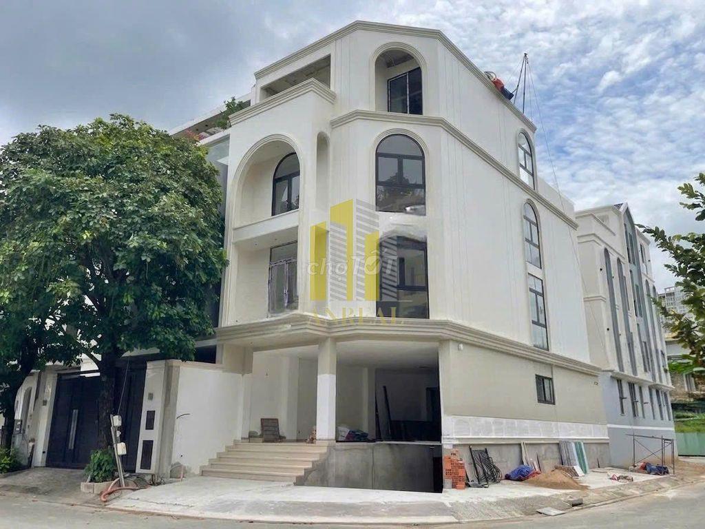 CHO THUÊ VILLA SÀN TRỐNG HIỆN ĐẠI - GIÁ 82 TRIỆU