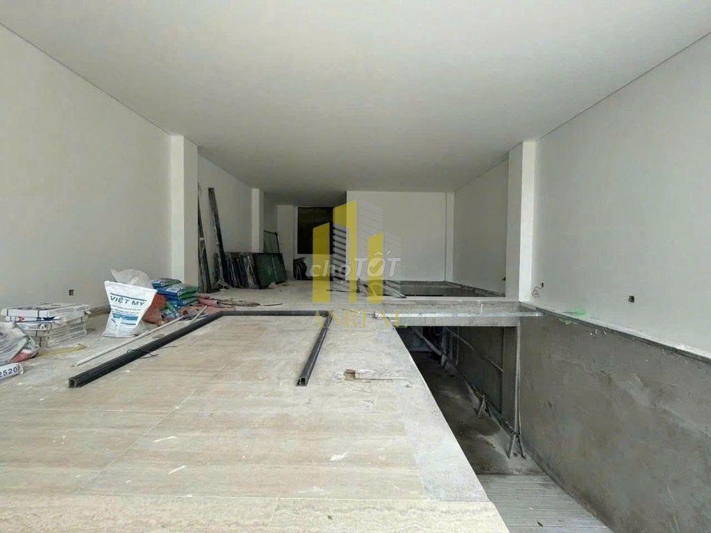 CHO THUÊ VILLA SÀN TRỐNG HIỆN ĐẠI - GIÁ 82 TRIỆU