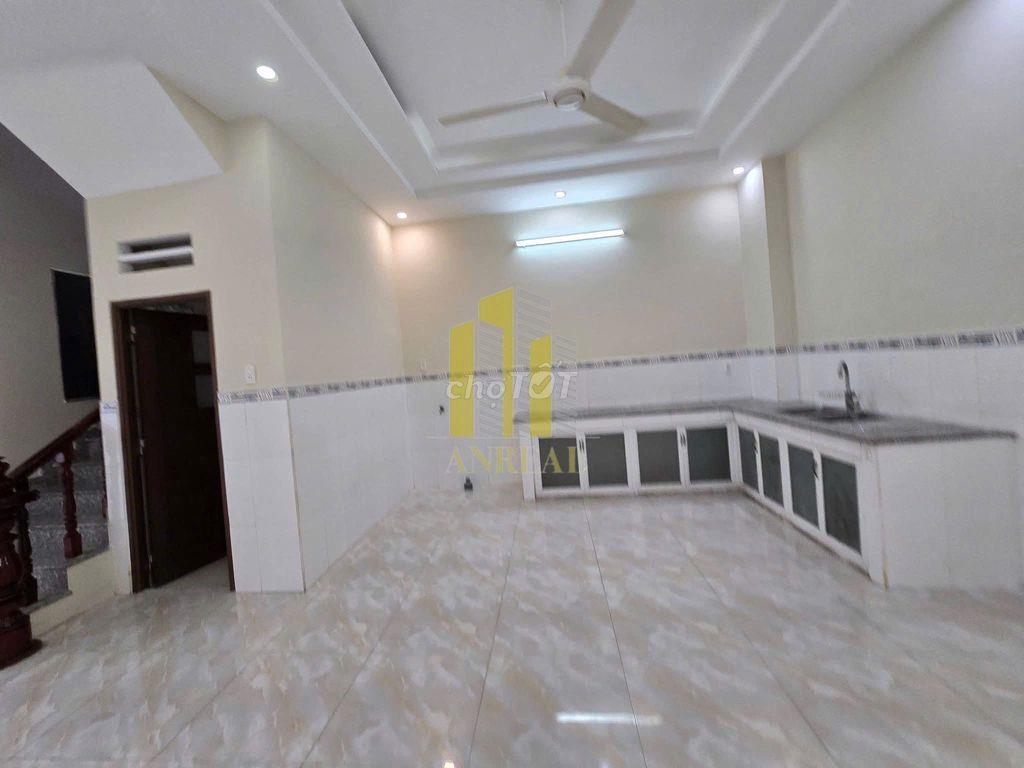 NHÀ KHU THẢO ĐIỀN 2 LẦU 4 PHÒNG 25 TRIỆU