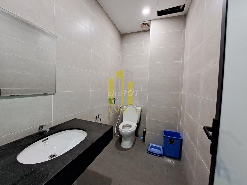 CHO THUÊ NHÀ MẶT TIỀN NGUYỄN HOÀNG HOÀNG 2 LẦU 4 PHÒNG GIÁ 28 TRIỆU . 