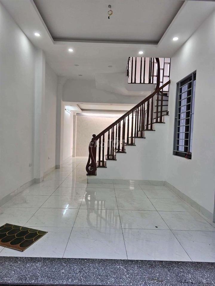 Bán nhà ngõ 148 Ngọc Hồi Hoàng Liệt Hà Nội 45m x 5 tầng 