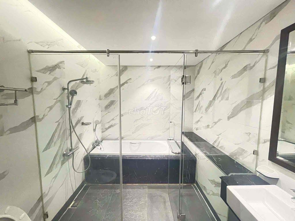 Tìm nữ ở ghép căn hộ chung cư cao cấp King Palace