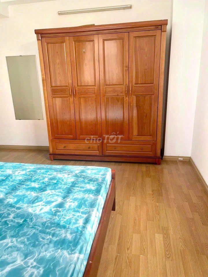 Chung cư Miếu Nổi- Vũ Huy Tấn cho thuê căn 2p ngủ giá 10tr/tháng