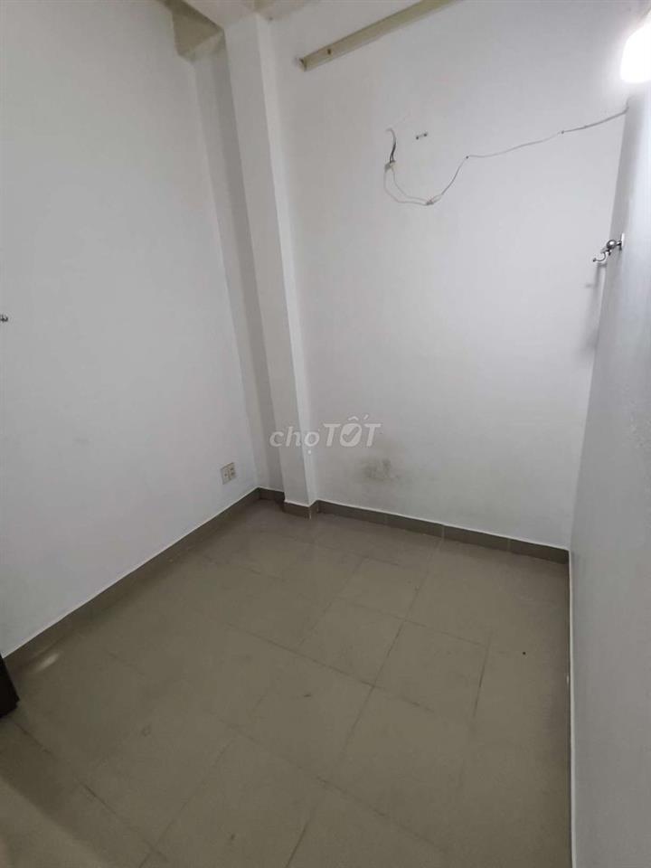 PHÒNG GIÁ RẺ 1TR6 KẾ BÊN ĐẠI HỌC VĂN HIẾN