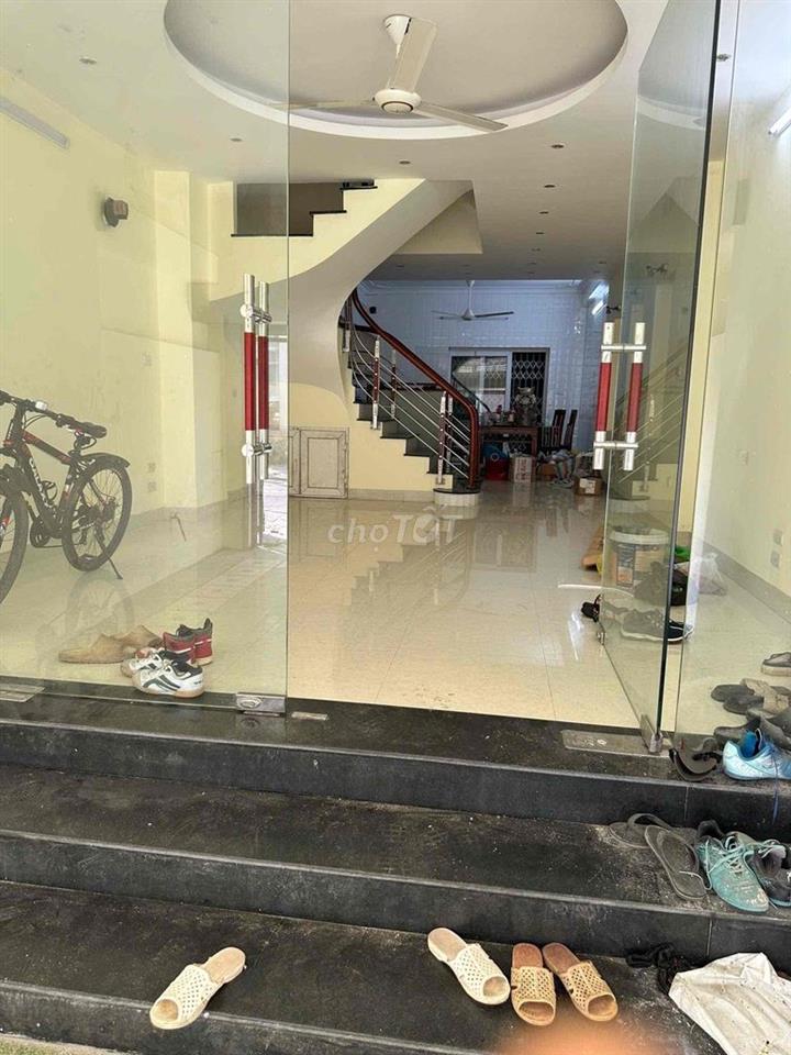 cho thuê tầng 1 khu đô thị văn phú