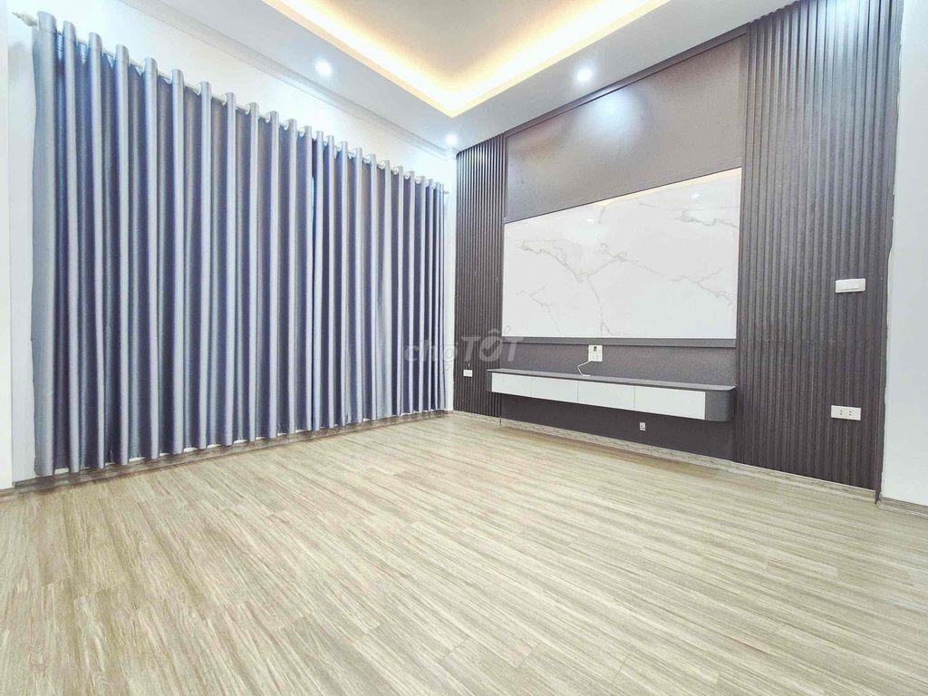 nhà mới xây 4 tầng