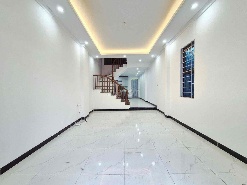 nhà mới xây 4 tầng
