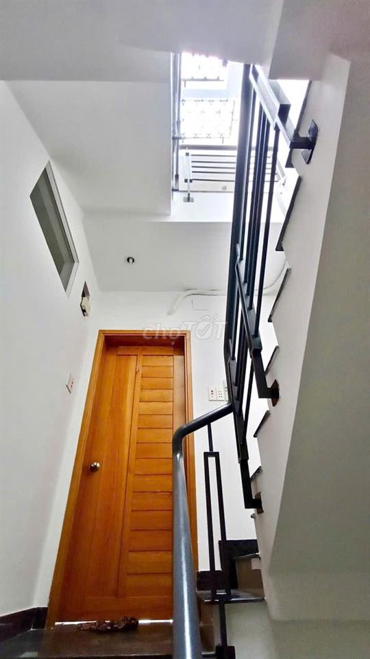 CHO THUÊ NHÀ NGUYÊN CĂN GẦN ĐH VĂN LANG – ĐH CÔNG NGHIỆP 125 m2