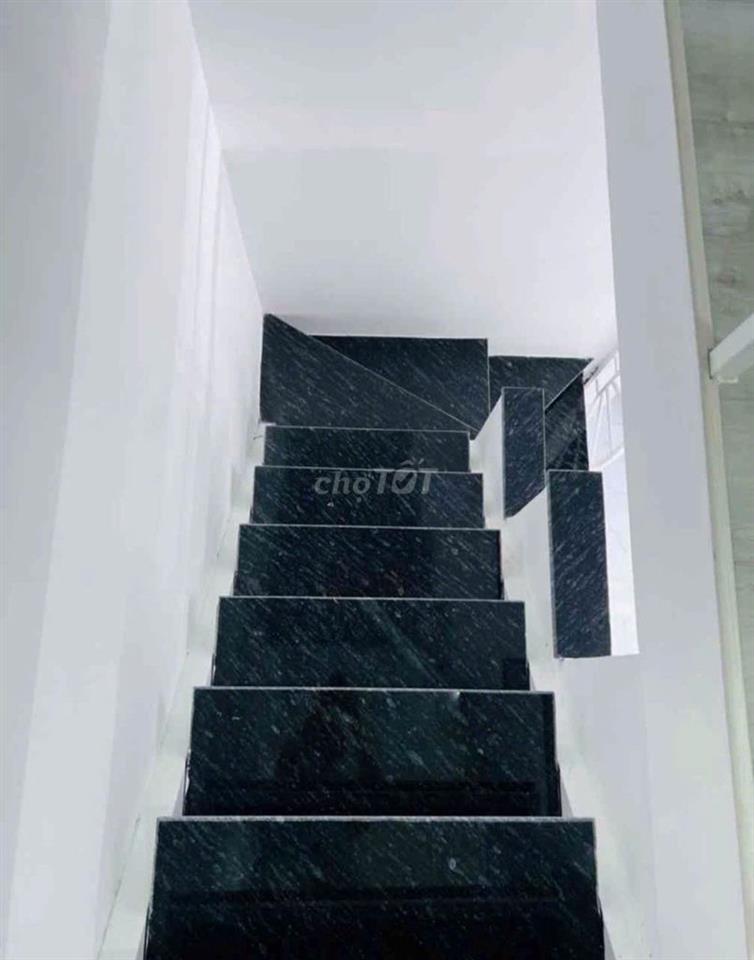 Chính chủ bán nhà Quận 11 * Giá rẻ 2 tỷ - 2PN 2WC - Gấp bán