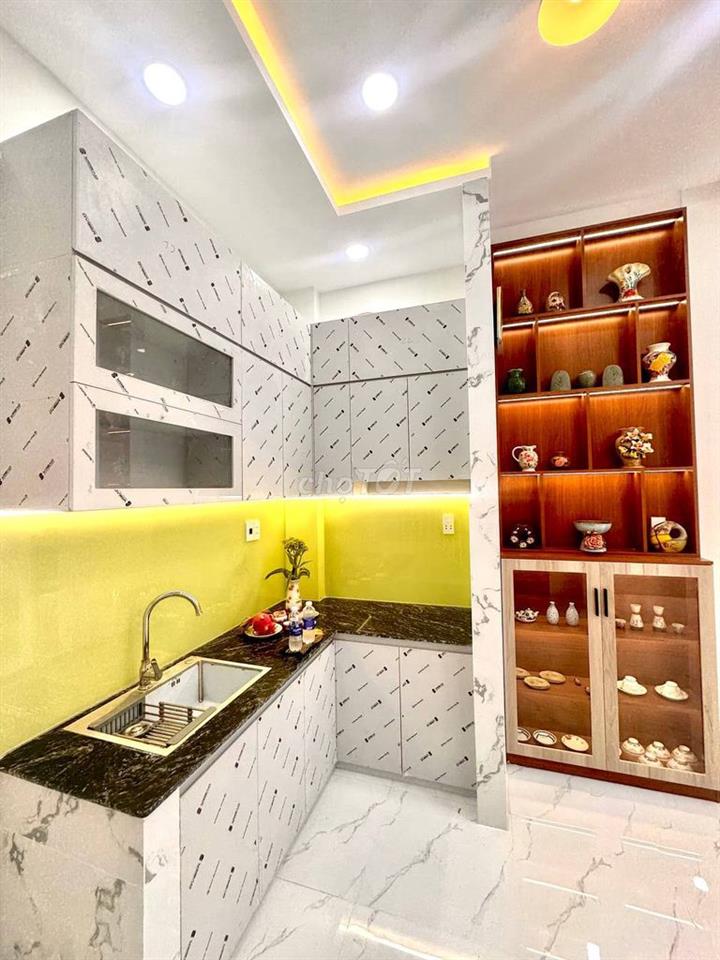 Nhà Đẹp - Mua về ở ngay - Giá 3.x tỷ - 2pn wc - Q8 sát bên Q6 giáp Qtt