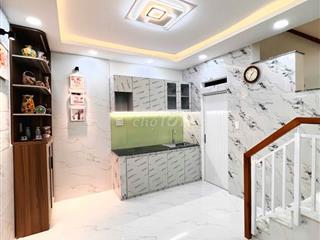 Nhà đẹp - 1 tỷ hơn - giành cho vợ chồng trẻ - sổ hồng riêng ko QH