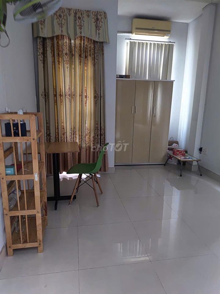 Cho thuê phòng trọ trung tâm Q3, gần ga, BV, chợ, trường học