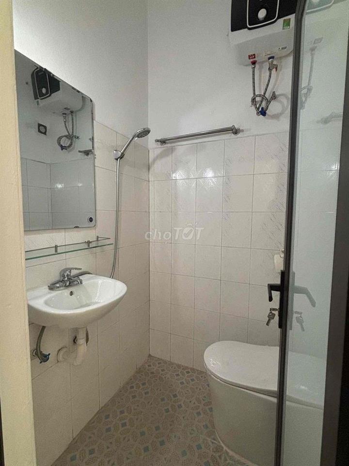 Nhà mới  4 tầng như ảnh chụp , full đồ, trung tâm phó Tôn  Đức Thắng