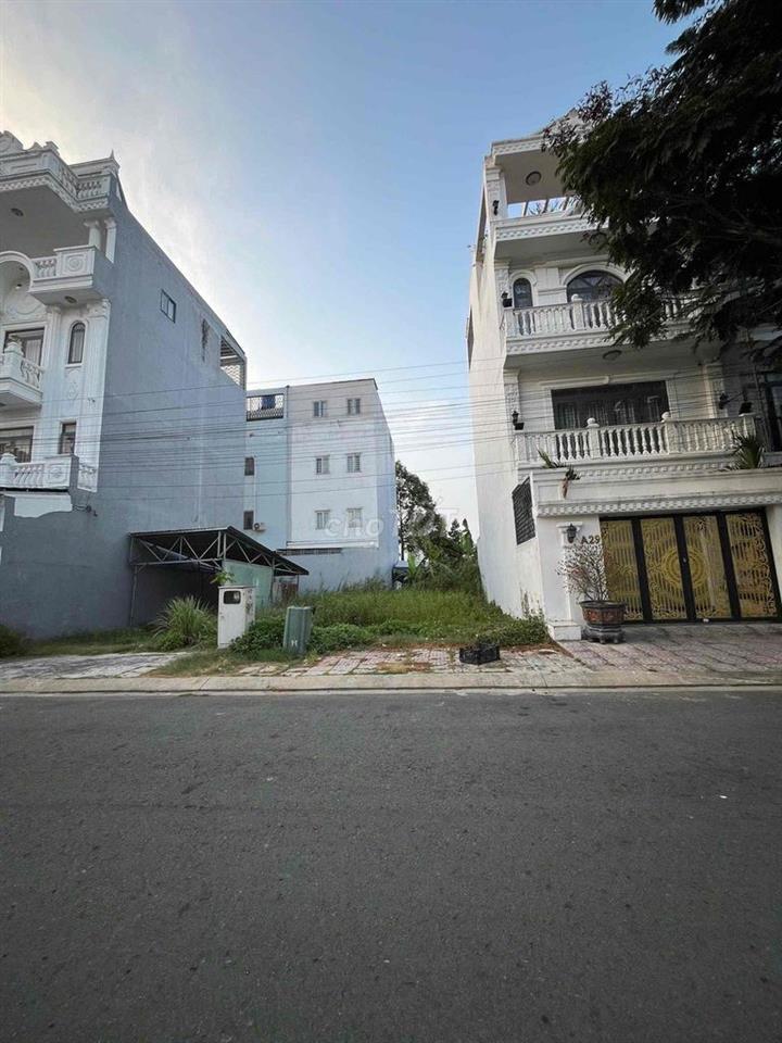 BÁN ĐẤT KHU ĐÔ THỊ NĂM SAO