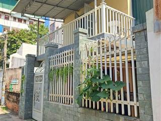Bán nhà ngay chợ Phú Thủy