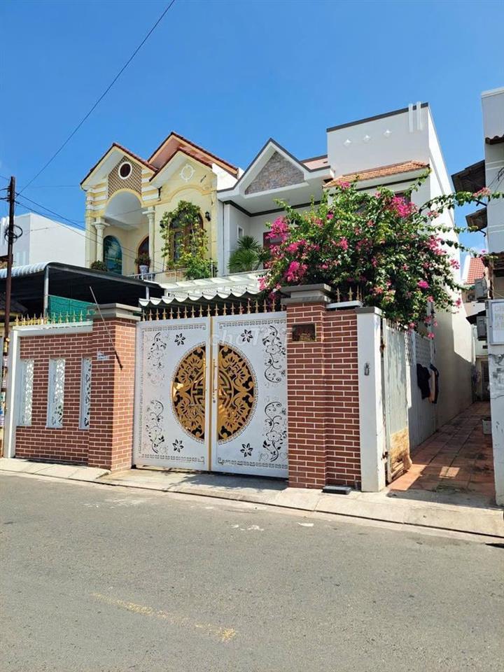 NHÀ PHỐ ĐẸP