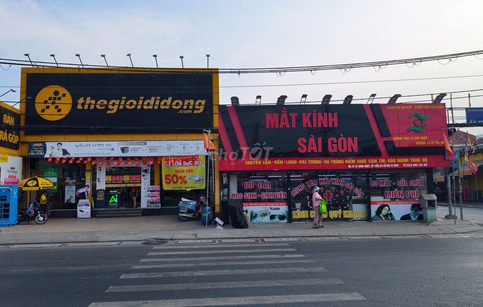 Mặt bằng ngã tư Thế Giới Di Động đang thuê cuối tháng 9 trả