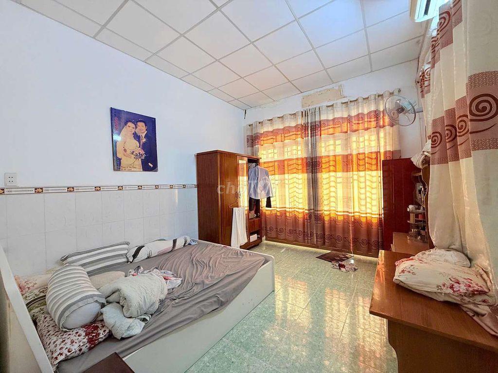 nhà gò vâp shr