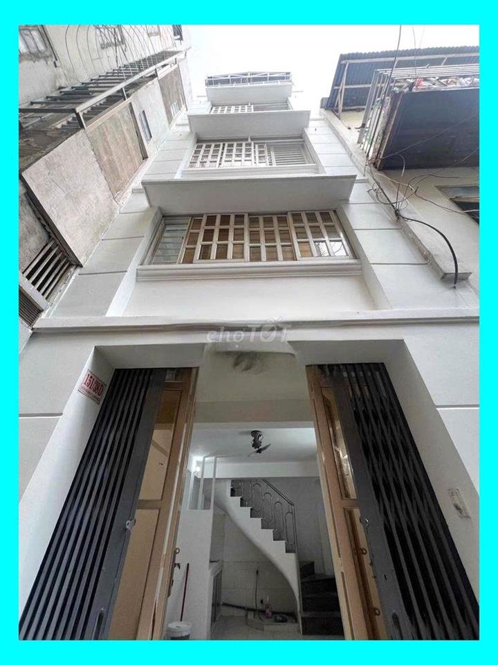 [NHÀ NC] Hẻm 3M Huỳnh Văn Bánh 1 Trệt 3 Lầu 3PN Sân thượng 