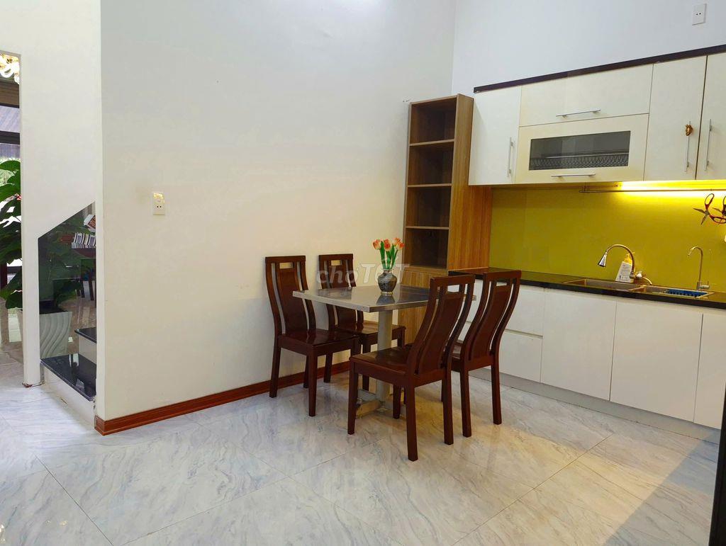 Cho thuê nguyên căn nhà mặt tiền Trần Huấn, sát bên bv Tâm Trí
