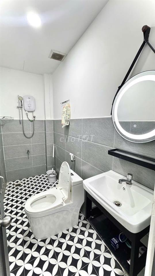 CHO THUÊ CĂN HỘ DỊCH VỤ MẶT ĐƯỜNG NGUYỄN GIA TRÍ - BÌNH THẠNH