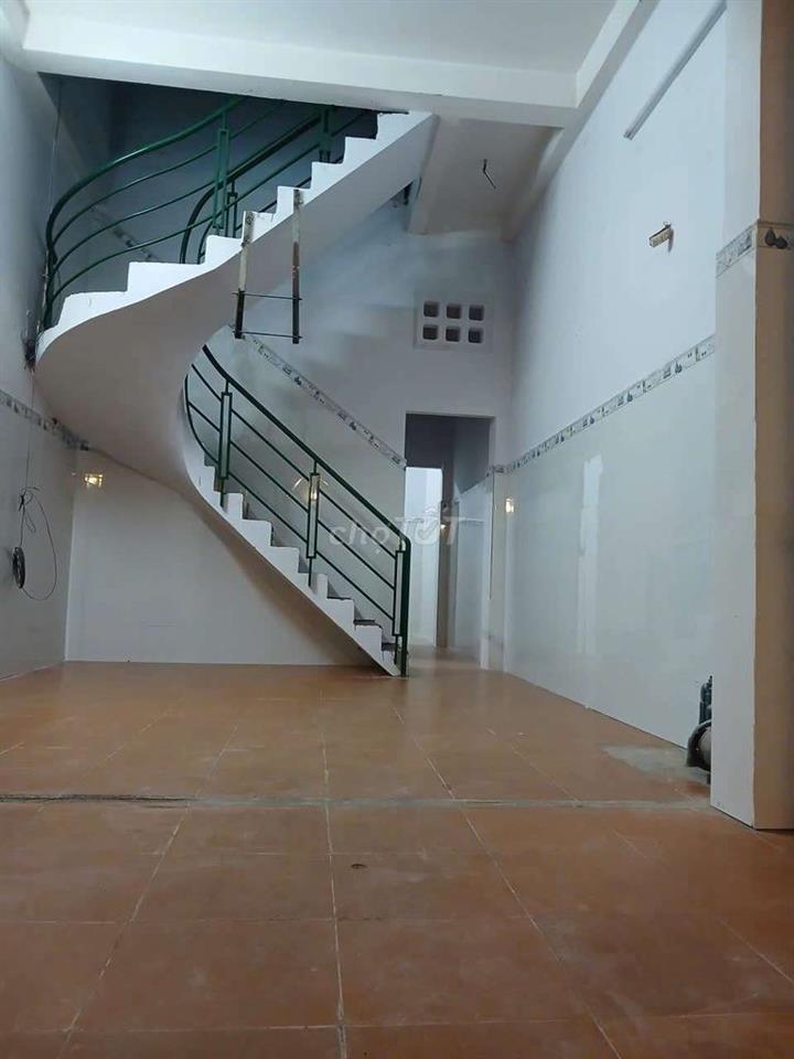 nhà thuê gần trường Phan Chu Trinh   4,5×13vs,giá thuê 9tr,  