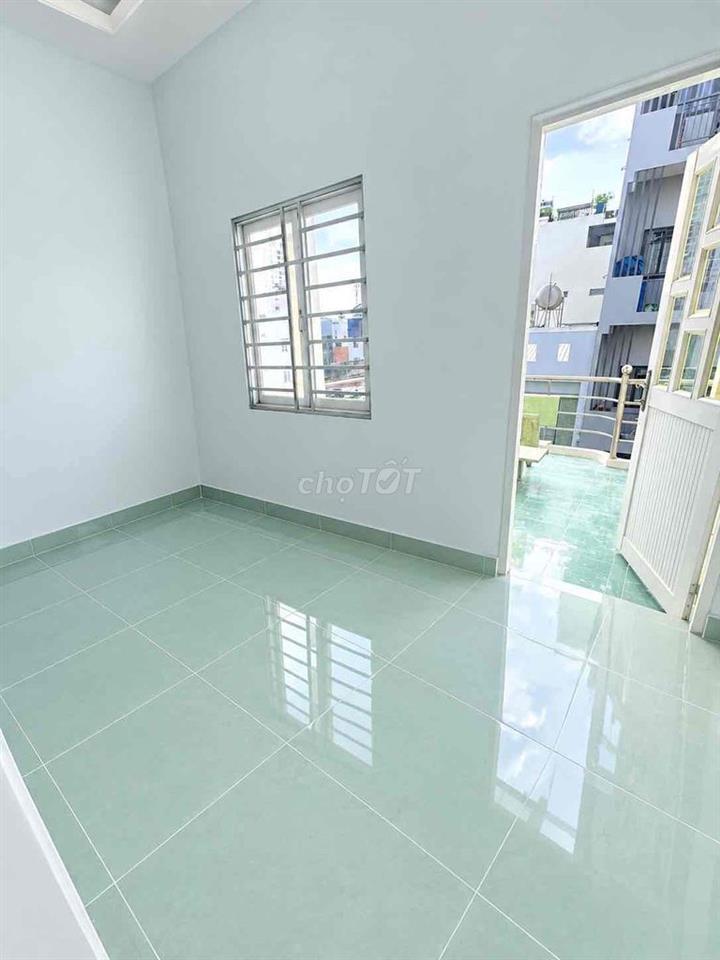 HÀNG HIẾM - Nguyên Tầng trong nhà trung tâm q7 - rộng 50m2 giá rẻ