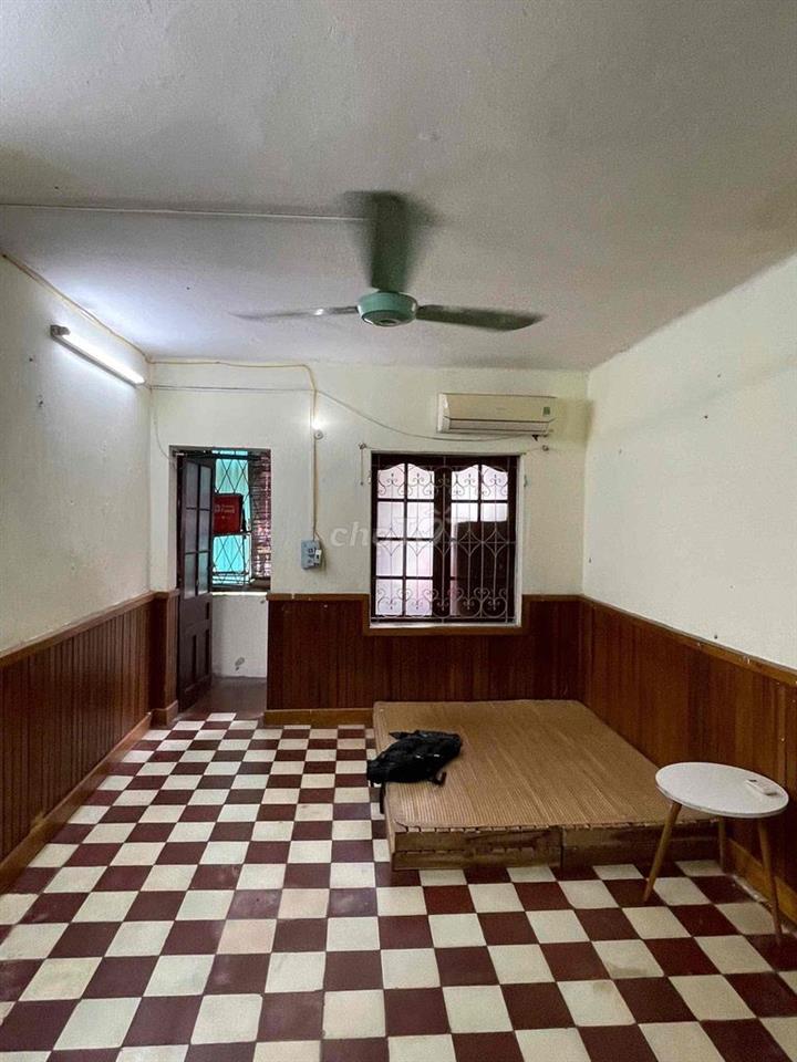CẦN CHO THUÊ NHÀ TẬP THỂ TẦNG 3