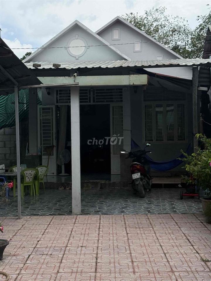Chủ ngộp bán gấp nhà vườn 287m² Thuận An, giá tốt 3 tỉ 2