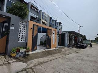 CHỈ 1 TỶ 950 ! SỞ HỮU NHÀ PHỐ 1 TRỆT 1 LẦU SÁT VÁCH BÌNH TÂN!