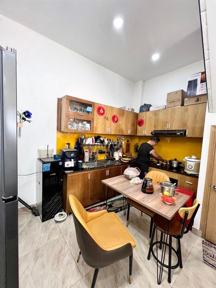 🔥 NHÀ MỚI 4 TẦNG 4 XÃ – SÁT TÂN PHÚ – HẺM 6M – GIÁ 5 TỶ  HƠN XÍU XIU