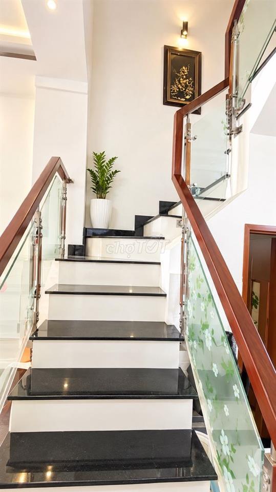 Ngay 4 xã - siêu phẩm 4PN - hẻm 5m - dtsd 120m² 🔥4 Tỷ hơn xíu