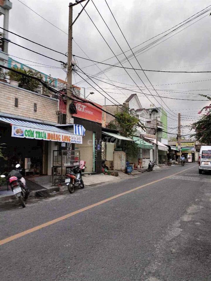 ĐÃ GIẢM 500 TRIỆU! Bán gấp nhà. 122 Hồ Văn Long, sổ hồng sẵn công chứn