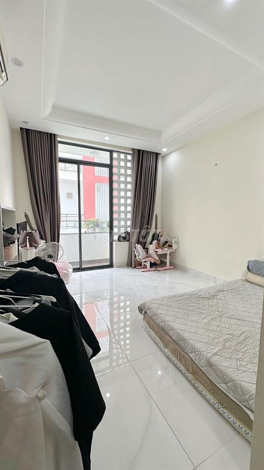 CHO THUÊ NHÀ NGUYÊN CĂN 2PN, 3WC hướng Nam