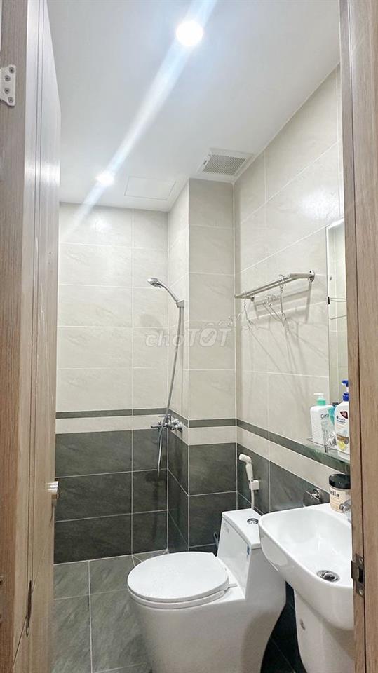 CHO THUÊ NHÀ NGUYÊN CĂN 2PN, 3WC hướng Nam