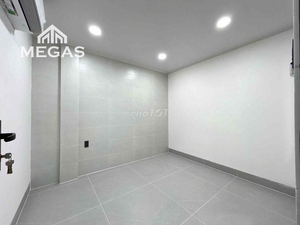 Nhà nguyên căn ngay mặt tiền Nguyễn Cửu Vân