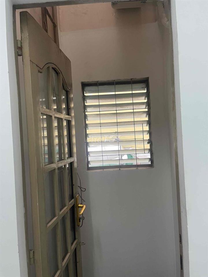 Phòng trọ 2 cửa sổ thoáng